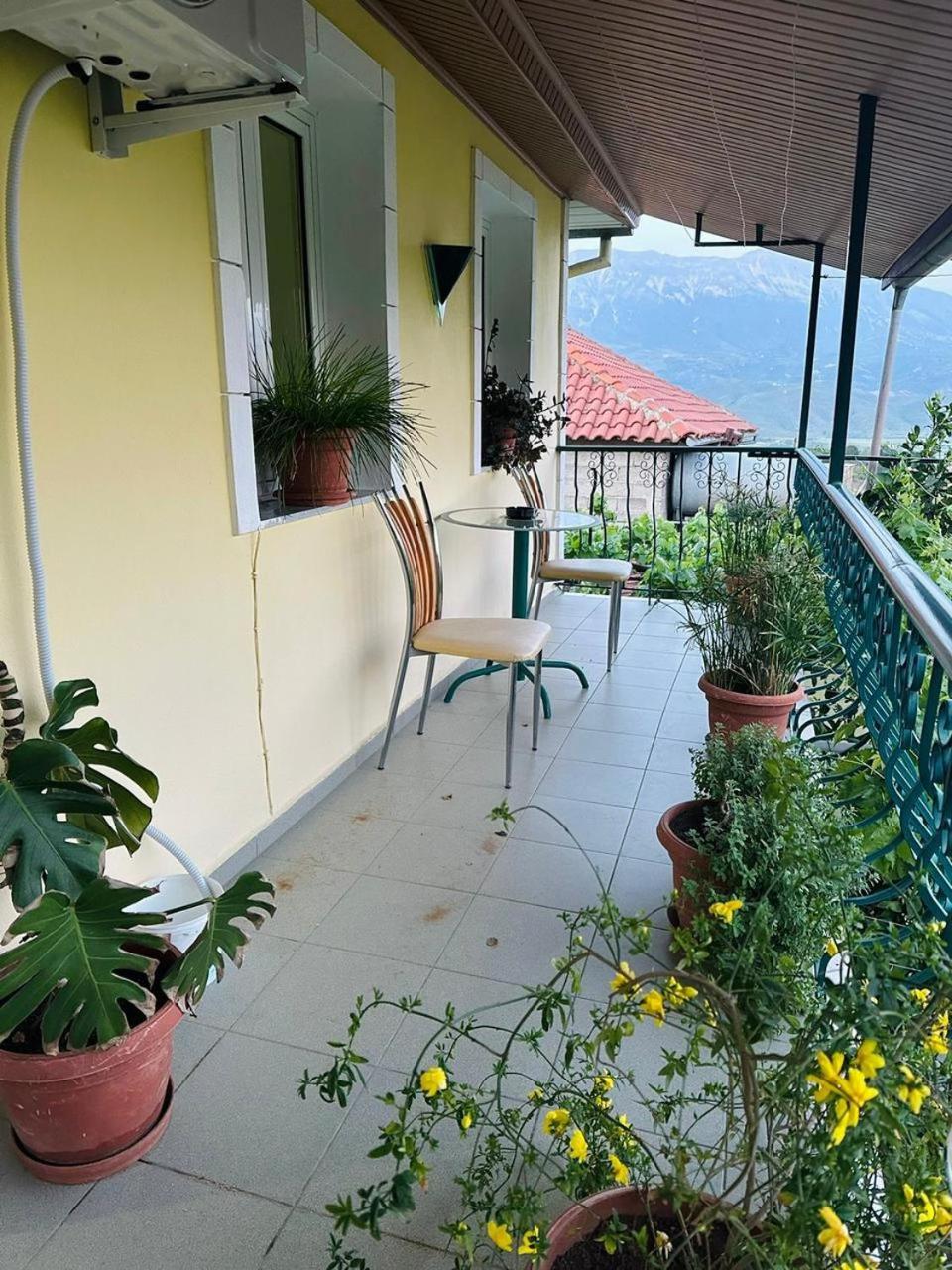 Geri Guesthouse Gjirokastër Dış mekan fotoğraf