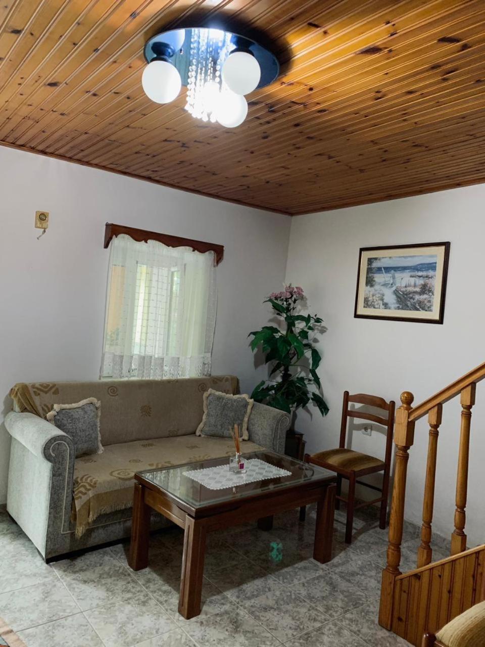 Geri Guesthouse Gjirokastër Dış mekan fotoğraf